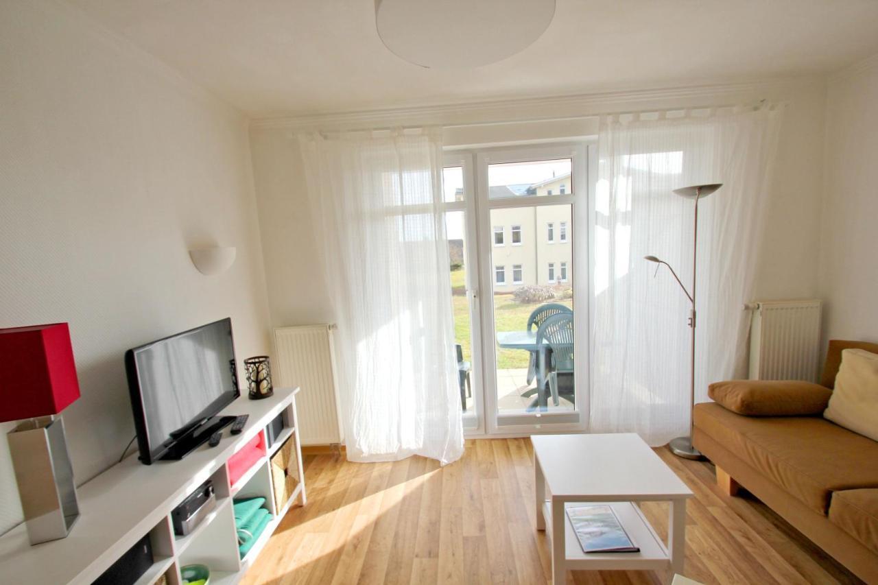 Terrasse, Gratis Nutzung Vom Ahoi Erlebnisbad Und Sauna In Sellin - Meeresblick Fewo 32 Goehren  Exterior foto