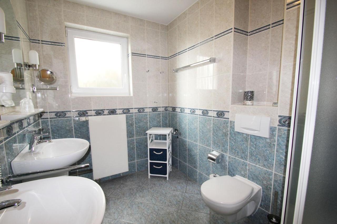Terrasse, Gratis Nutzung Vom Ahoi Erlebnisbad Und Sauna In Sellin - Meeresblick Fewo 32 Goehren  Exterior foto